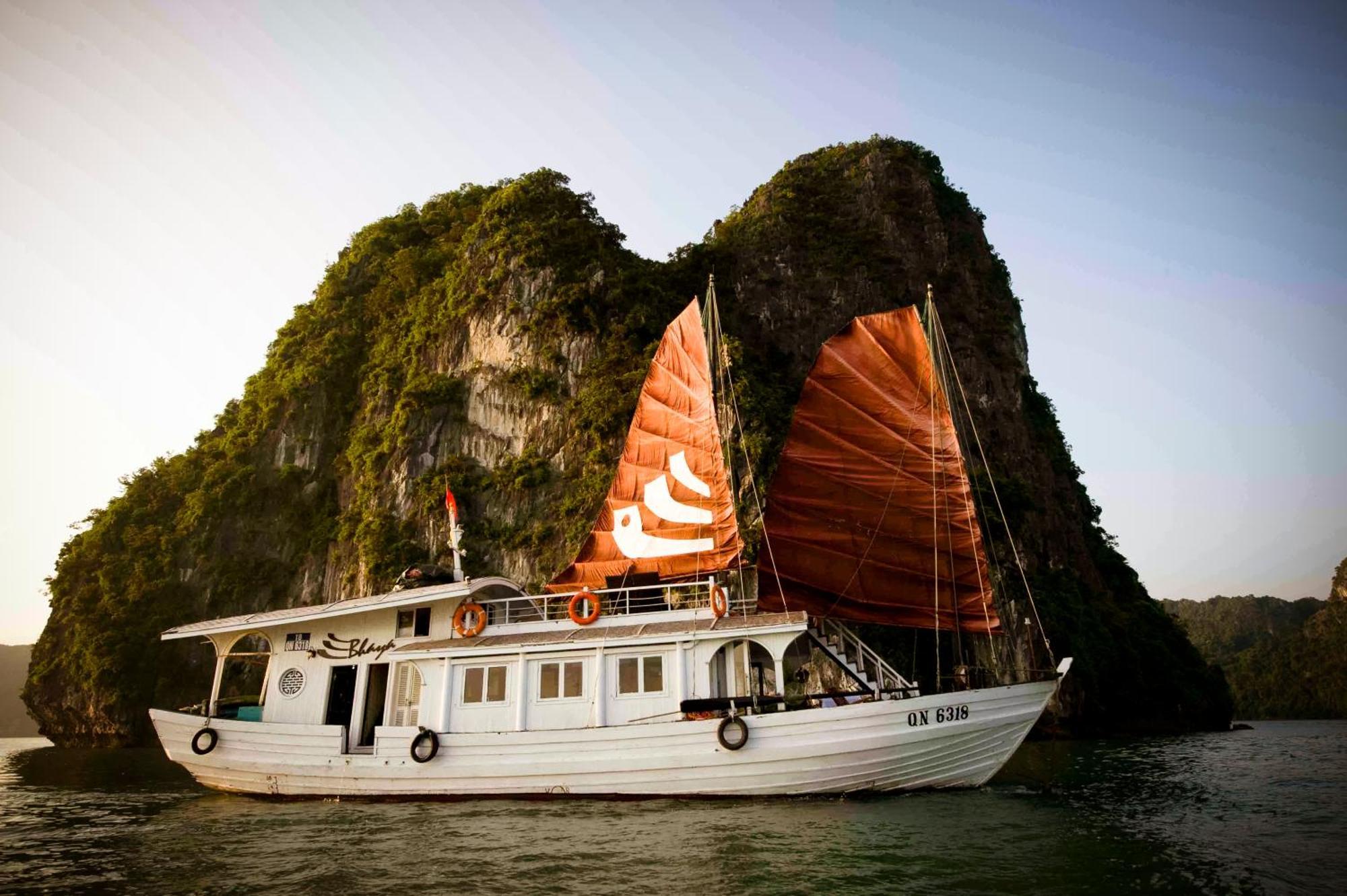 Bhaya Legend Cruises Hotel Hạ Long-öböl Kültér fotó