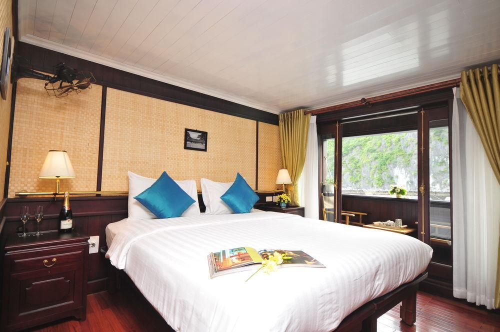 Bhaya Legend Cruises Hotel Hạ Long-öböl Kültér fotó